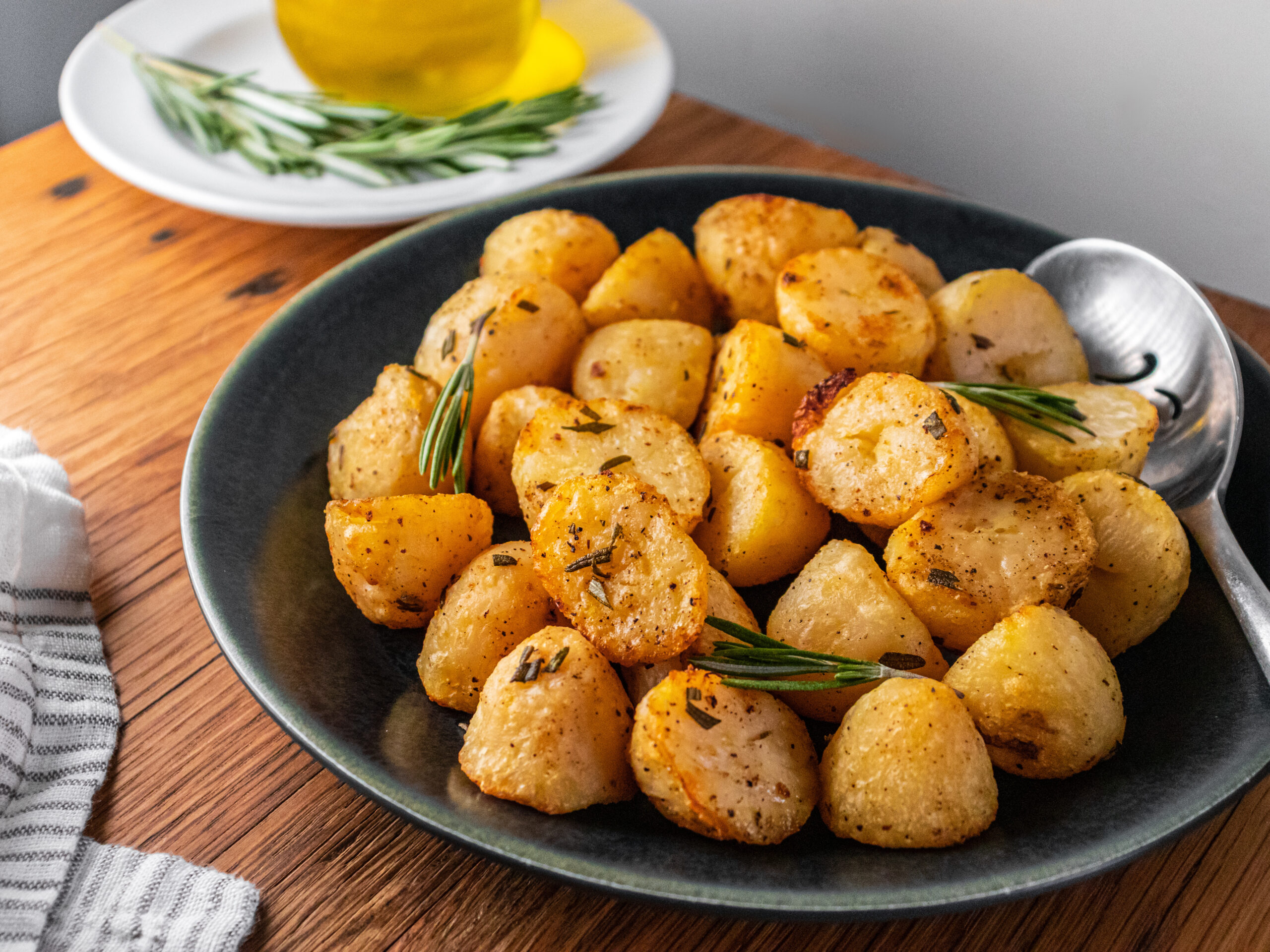 Air Fryer Rosemary Roasted Potatoes