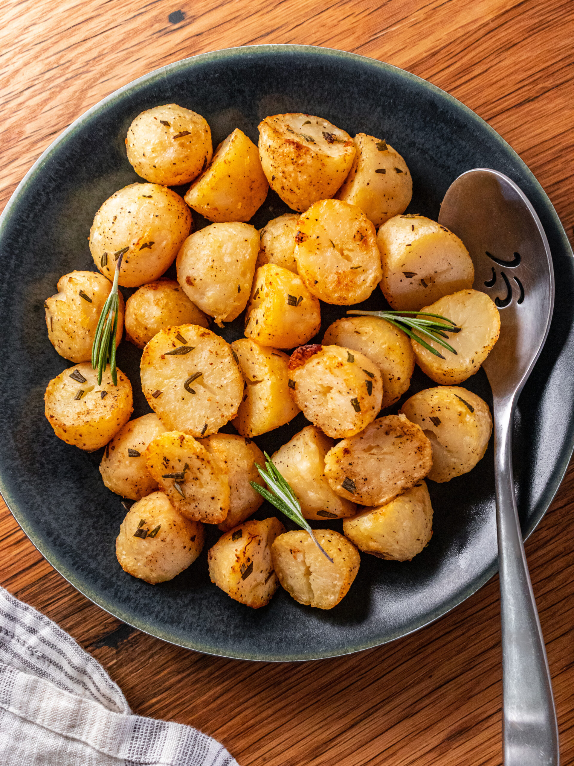 Air Fryer Rosemary Roasted Potatoes