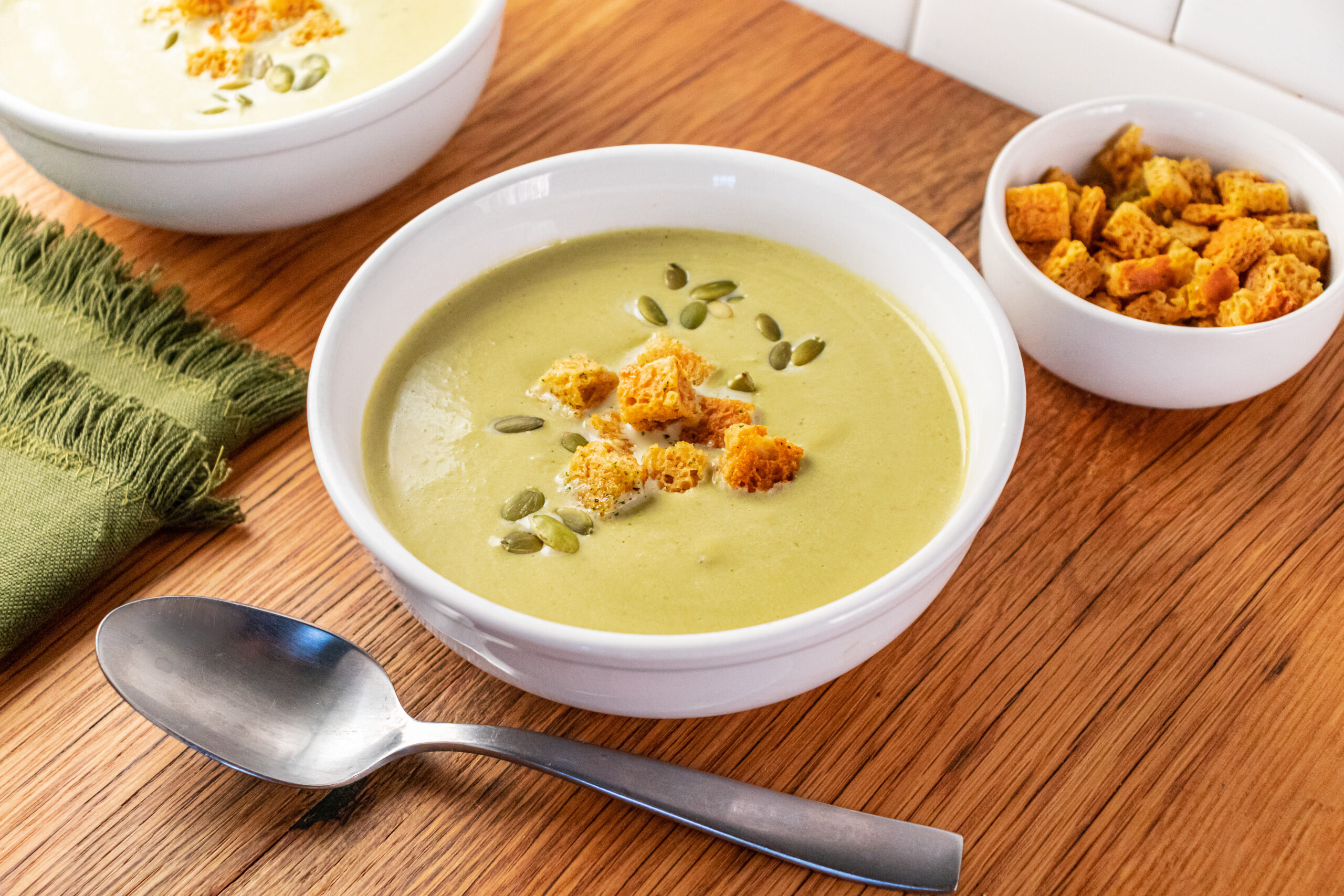 Almost Instant Creamy Asparagus Soup