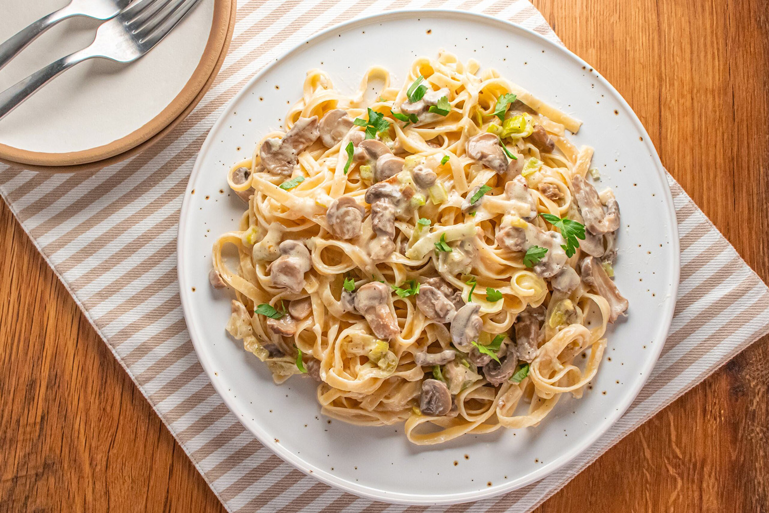 Caramelized Leek, Mushroom and Gruyere Pasta