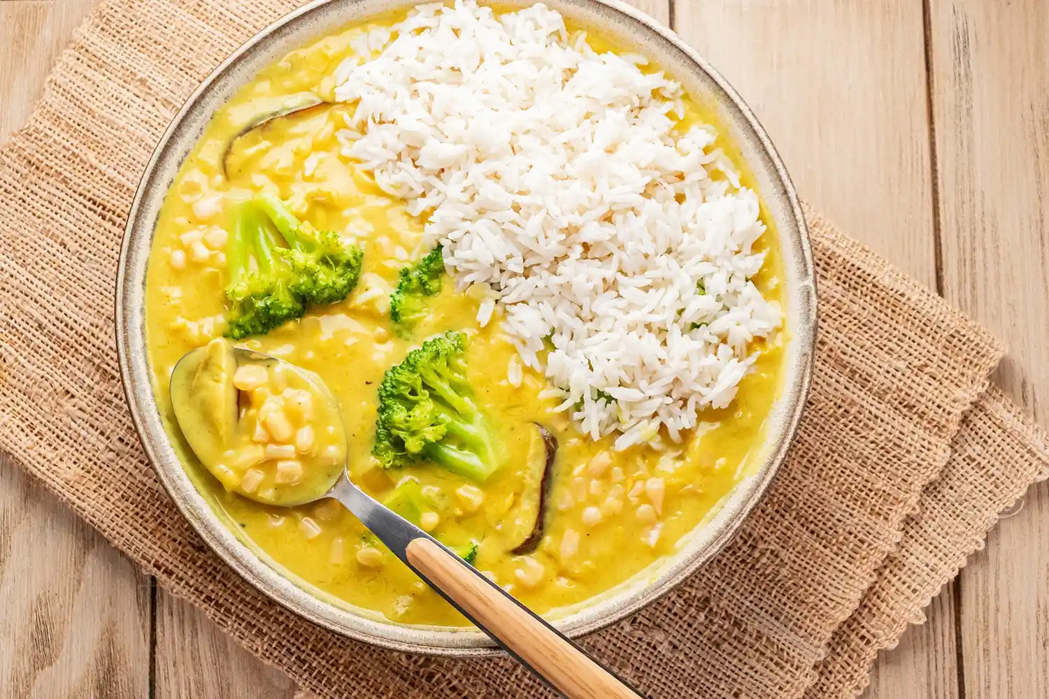 Coconut Corn Curry 