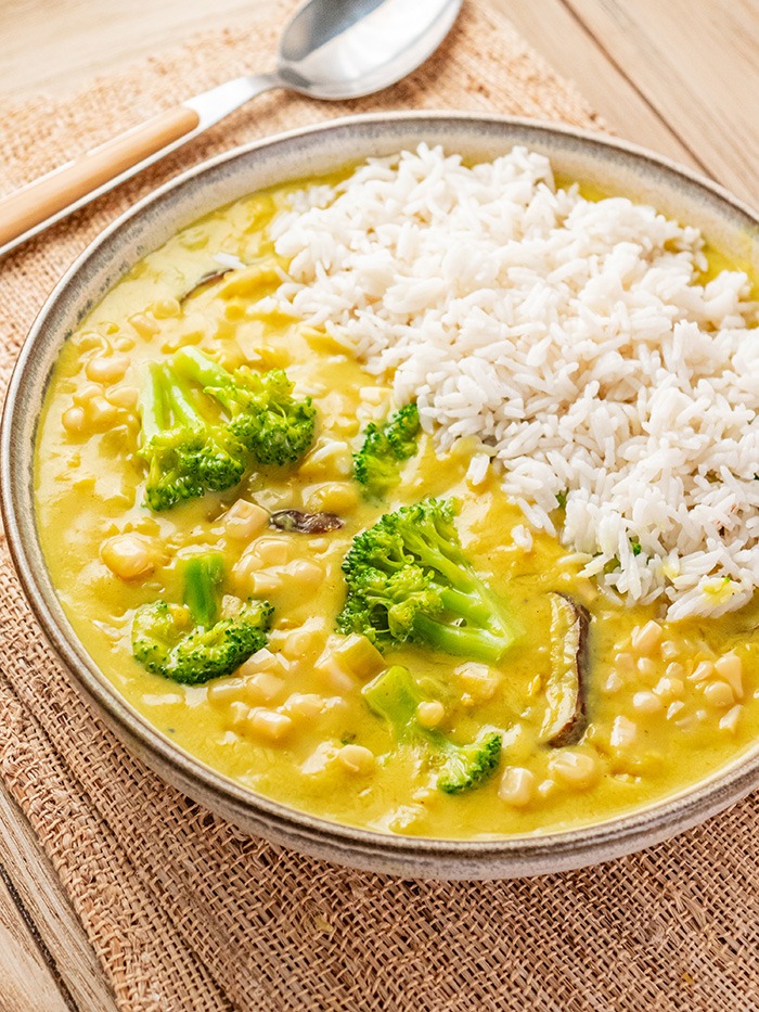 Coconut Corn Curry 